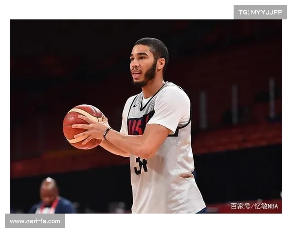 布克职业生涯成就与个人成长路径分析：从天赋新星到全能得分手的蜕变之路